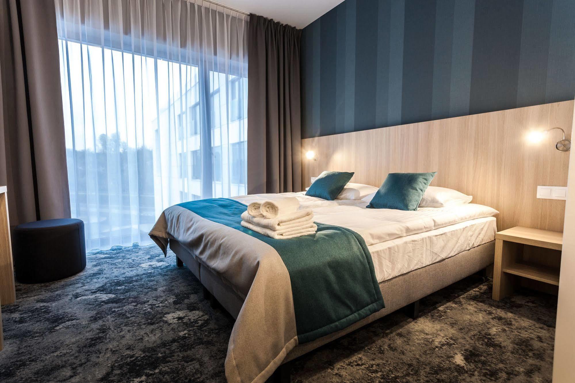 Hotel Zatoka Гданьск Экстерьер фото